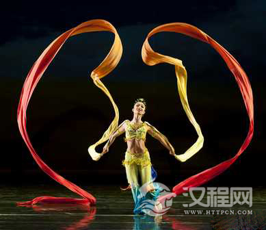 舞蹈服饰与舞蹈表演同属视觉艺术