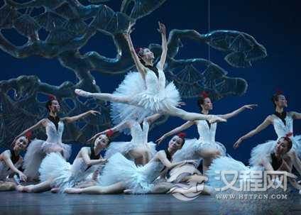 芭蕾舞装是这样成长起来的