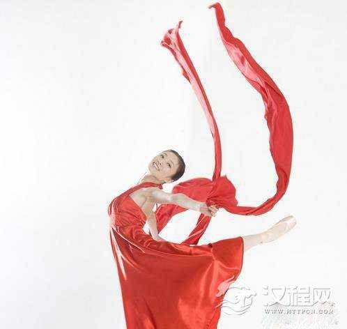 “自娱娱人”民族舞