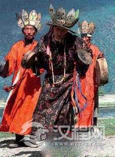 东巴舞蹈——由象形文舞谱演绎出的舞蹈