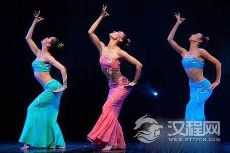 舞蹈服饰与民族舞蹈相融的艺术探析