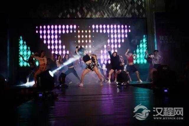 浅谈舞蹈教练的素质与修养