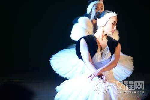 舞伴间的默契最重要