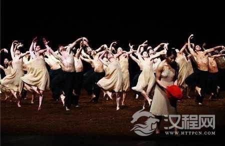 皮娜与她的“舞蹈剧场”