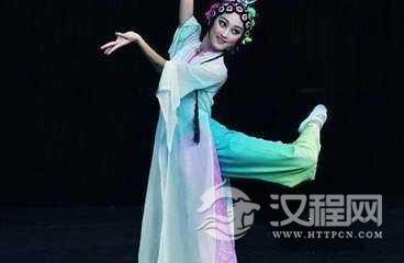 我国舞蹈服饰的设计特点