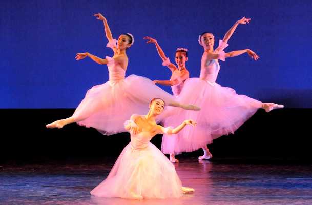 王亚彬——2011年80新偶像疯狂爱好派