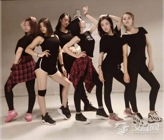 爵士舞是一种激情奔放的舞蹈