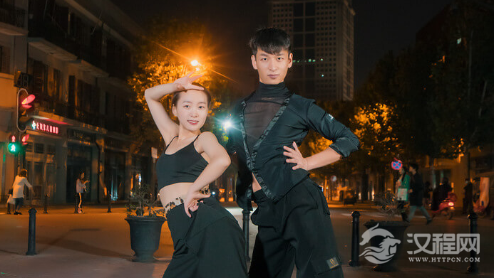 男生可以跳拉丁舞吗? 男生学拉丁舞好吗?