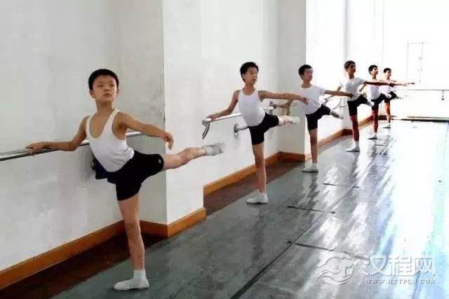 男孩学拉丁舞的利弊