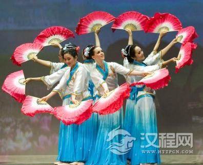 充满神秘色彩的舞蹈，扇子舞