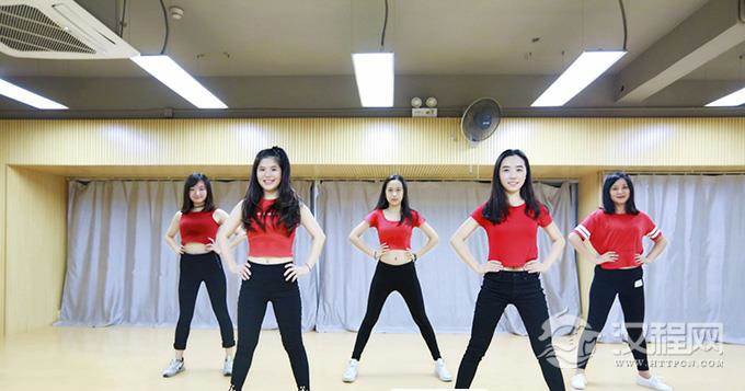 福田爵士舞基础班 分析学习爵士舞的好处