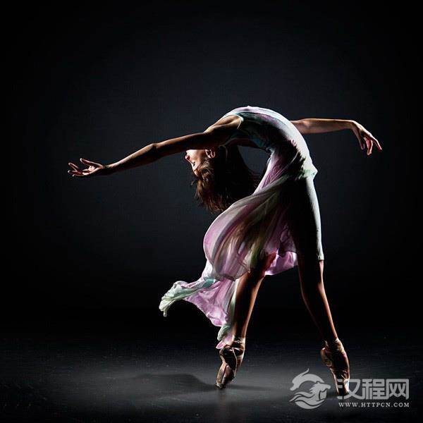 现代舞编创风格有哪些特点