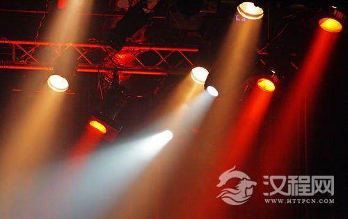 舞台艺术基础知识，舞蹈是综合性的艺术