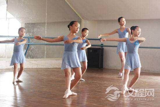 学舞蹈有什么出路，舞蹈学专业主要学些什么？