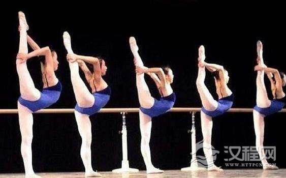 腿部软开练习时受伤怎么恢复？