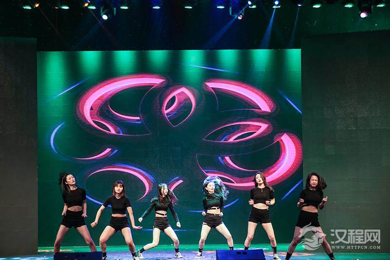 为什么爵士舞教练行业如此受欢迎？