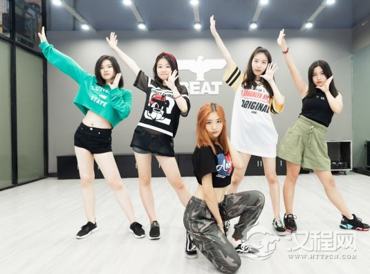 在街舞当中体现着舞者们自身魅力的爵士舞