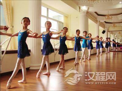 开舞蹈培训班需要注意的事项