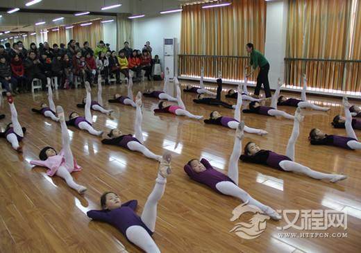 幼儿舞蹈从哪几种训练方法开始?