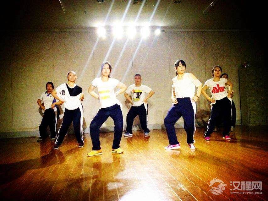 练好爵士舞主要从以下几方面入手