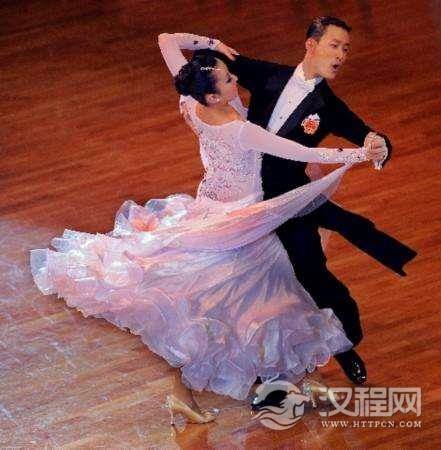 如何让你跳出美丽的华尔兹？