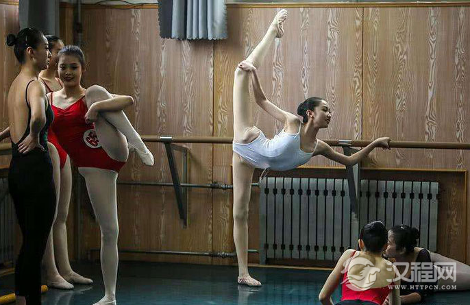 如何让孩子主动练习舞蹈