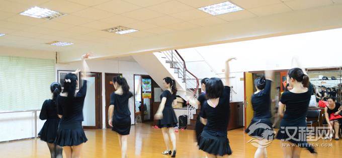 介绍学拉丁舞事的一些忌讳