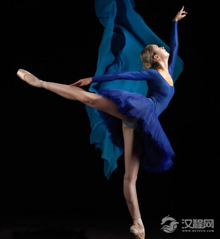 天鹅湖芭蕾舞：芭蕾舞的十二个基本动作