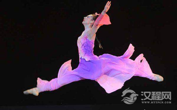 舞蹈中如何提高跳跃能力