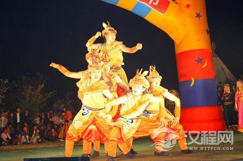 黑河寻古鄂伦春族的舞蹈