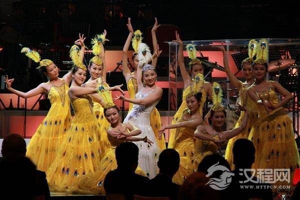 中国歌舞表演的艺术特点