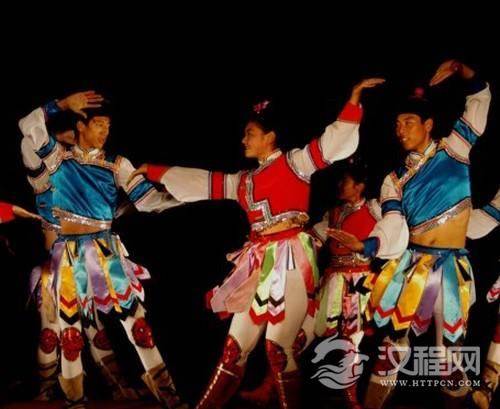 满族舞蹈的主要代表形式——莽势