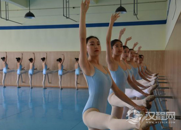 如何选择舞蹈艺考培训班