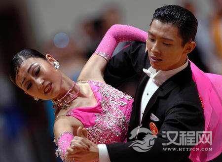 狐步舞及中四步的名称你知道了吗？