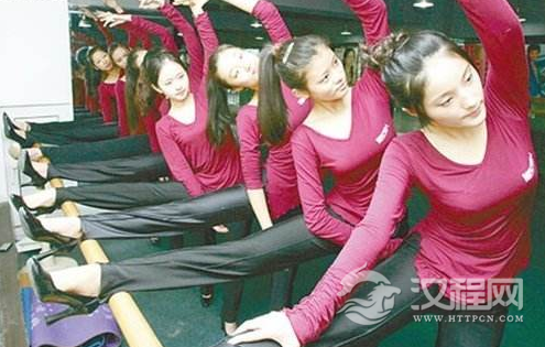 教你形体舞蹈如何正确的压腿方法