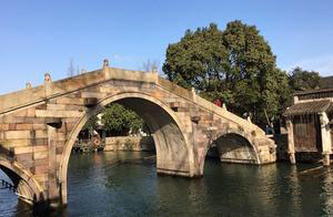 中式古典园林中景观小品的应用