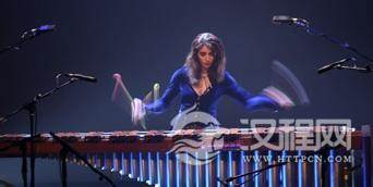 全职敲击乐独奏家伊芙莲·格妮(Evelyn Glennie)简介