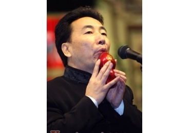 刘宽忍,毕业于西安音乐学院