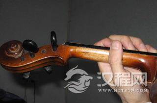 小提琴第三把位基本姿势