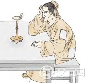 困卦第六爻，爻辞：上六：困于葛藟，于臲卼，