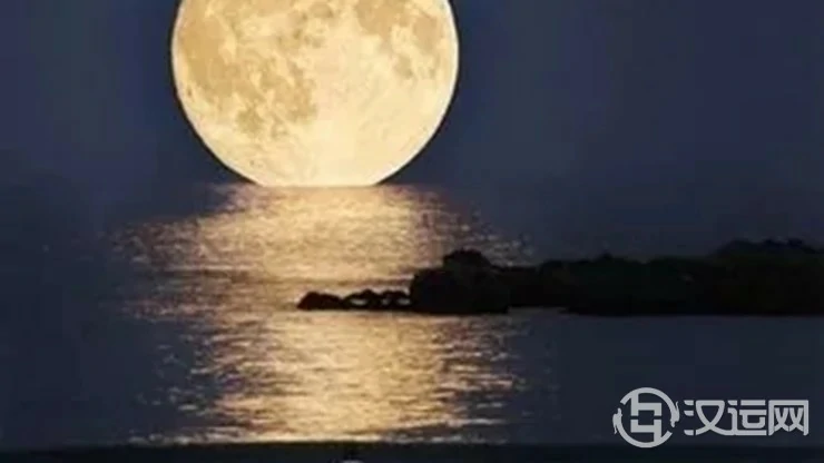 月圆之夜祈福很灵验