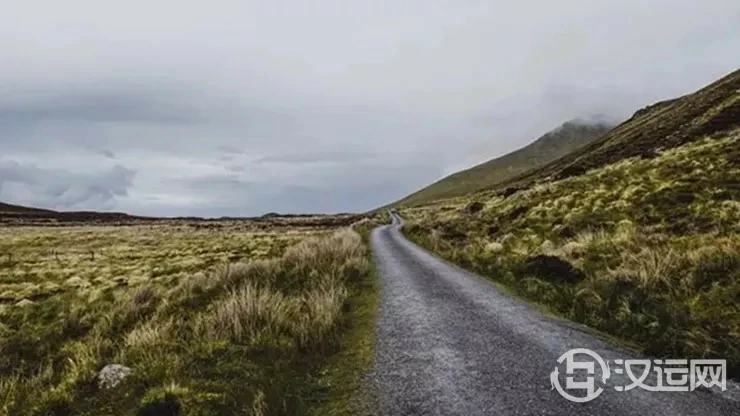 成功没有捷径，抵达光明的前景，必须穿越一段灰暗的历程