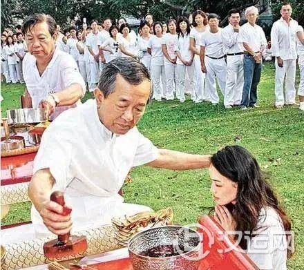 预测如神！助力向华强成就霸业