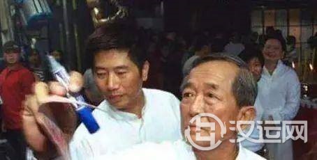 预测如神！助力向华强成就霸业