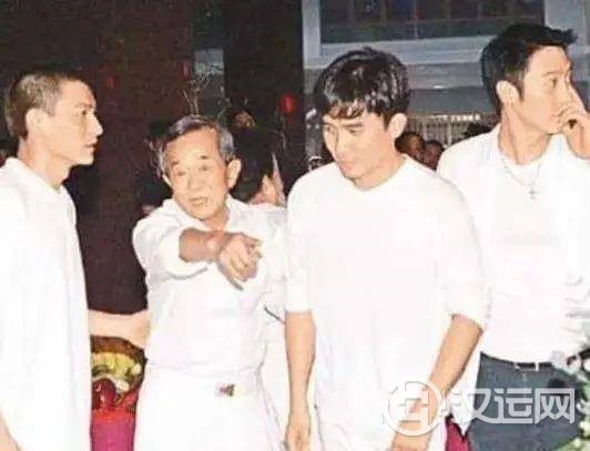 预测如神！助力向华强成就霸业